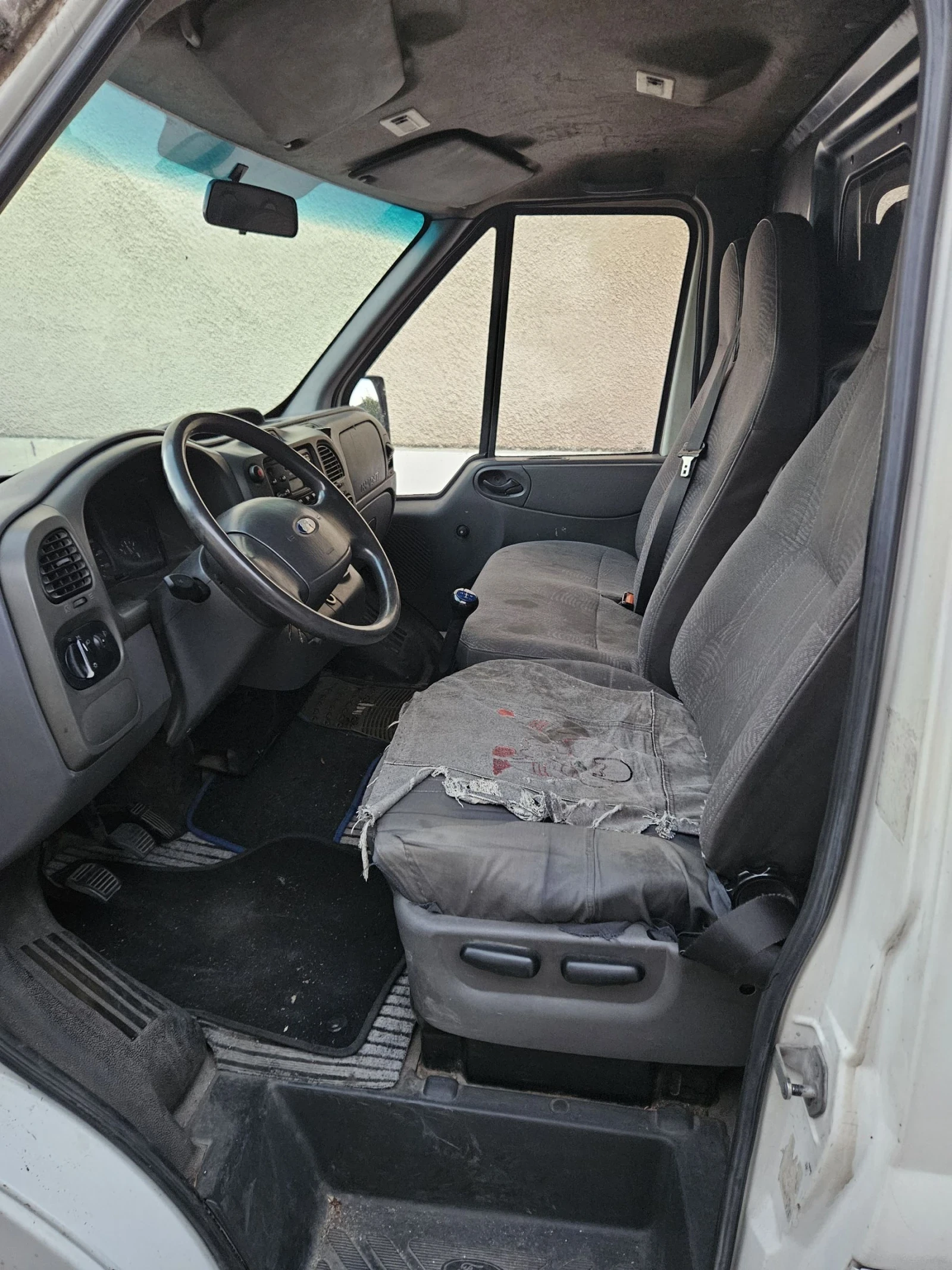 Ford Transit БУСА СЕ ПРОДАВА ЦЯЛ ЗА ЧАСТИ! - изображение 8 | Auto.bg Ford Transit БУСА СЕ ПРОДАВА ЦЯЛ ЗА ЧАСТИ! - изображение 8