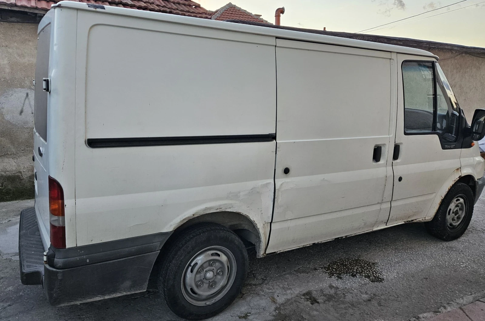 Ford Transit БУСА СЕ ПРОДАВА ЦЯЛ ЗА ЧАСТИ! - изображение 5 | Auto.bg Ford Transit БУСА СЕ ПРОДАВА ЦЯЛ ЗА ЧАСТИ! - изображение 5