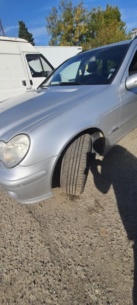 Mercedes-Benz C 200 | Mobile.bg — малка снимка 15