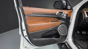 Jeep Grand cherokee 2020* SUMMIT* DIS* HARMAN* ОБДУХ* PANO* ВЪЗДУХ* КР - 19950 € / 39018.81 лв. - 32718889 14 | Car24.bg Jeep Grand cherokee 2020* SUMMIT* DIS* HARMAN* ОБДУХ* PANO* ВЪЗДУХ* КР - 19950 € / 39018.81 лв. - 32718889 14