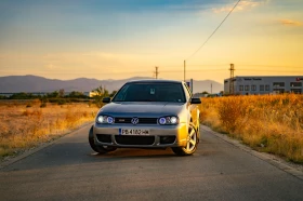 VW Golf R32