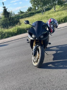 Yamaha YZF-R1