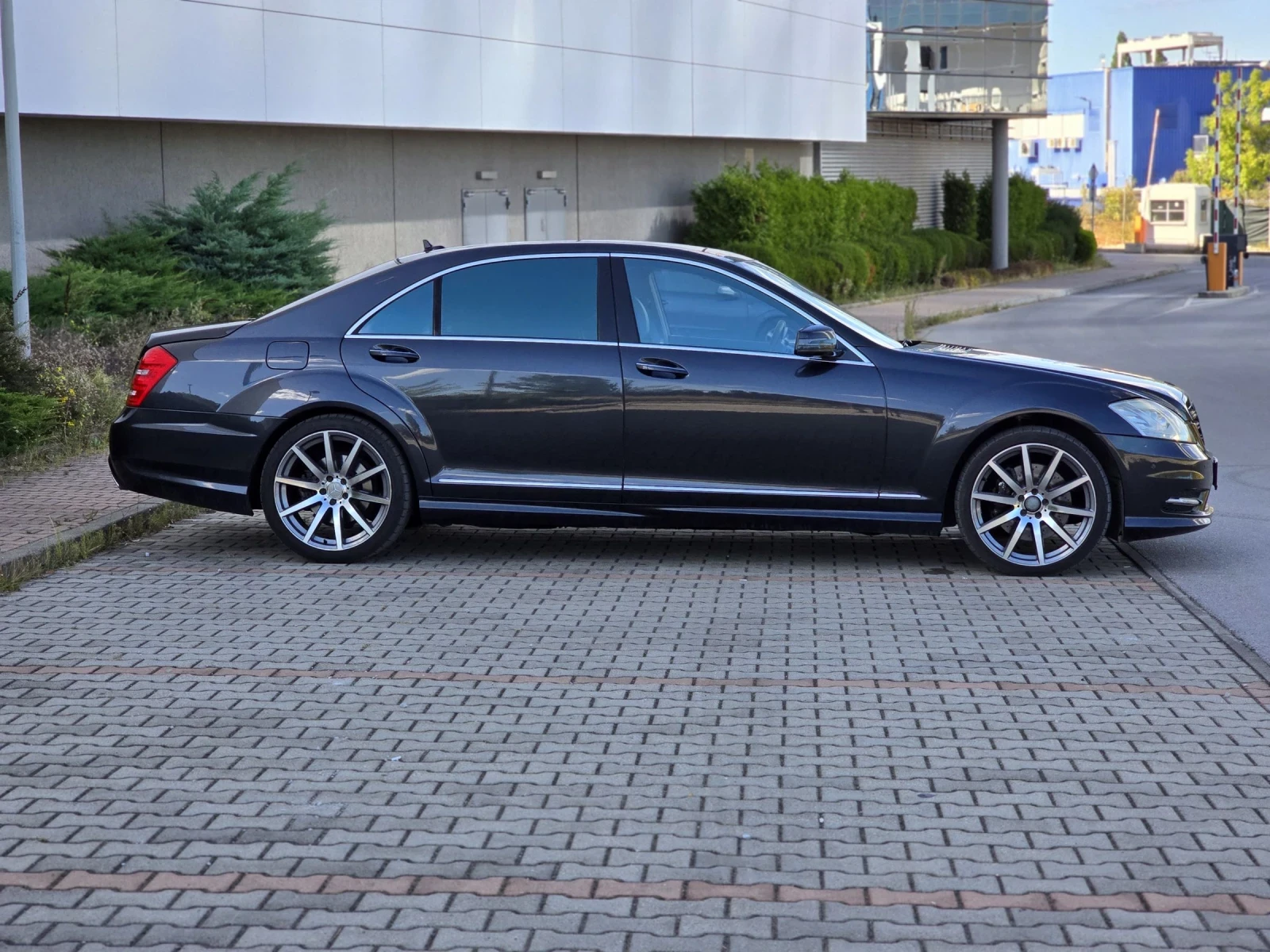 Mercedes-Benz S 500 Long - изображение 2 | Auto.bg Mercedes-Benz S 500 Long - изображение 2