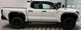 Toyota Tacoma * TRD PRO, Hybrid, Loaded, One Owner, Accident Fre | Auto.bg — изображение 6 Toyota Tacoma * TRD PRO, Hybrid, Loaded, One Owner, Accident Fre | Auto.bg — изображение 6