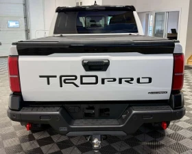 Toyota Tacoma * TRD PRO, Hybrid, Loaded, One Owner, Accident Fre | Auto.bg — изображение 4 Toyota Tacoma * TRD PRO, Hybrid, Loaded, One Owner, Accident Fre | Auto.bg — изображение 4