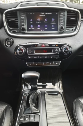 Kia Sorento 2.0 CRDI 4x4 - 7 МЕСТА ! - КОЛЕДНА ПРОМОЦИЯ ! - 36500 лв. / 18662.15 € - 48021379 14 | Car24.bg Kia Sorento 2.0 CRDI 4x4 - 7 МЕСТА ! - КОЛЕДНА ПРОМОЦИЯ ! - 36500 лв. / 18662.15 € - 48021379 14