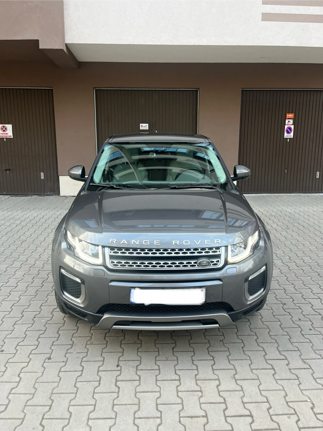 Land Rover Range Rover Evoque Facelift 2.0 Дизел 150 к.с 4х4 - изображение 3 | Auto.bg Land Rover Range Rover Evoque Facelift 2.0 Дизел 150 к.с 4х4 - изображение 3