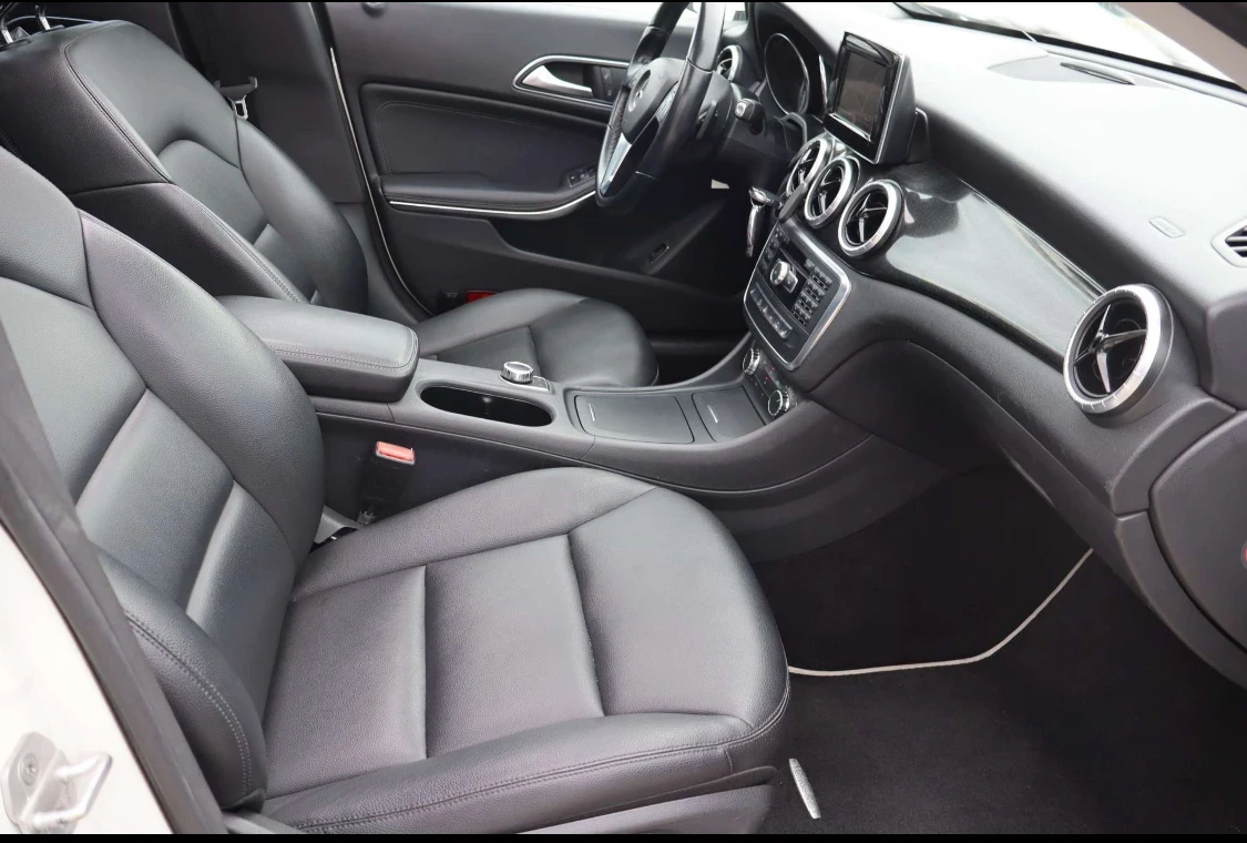 Mercedes-Benz CLA 220 AMG PANORAMA  - изображение 7 | Auto.bg Mercedes-Benz CLA 220 AMG PANORAMA  - изображение 7