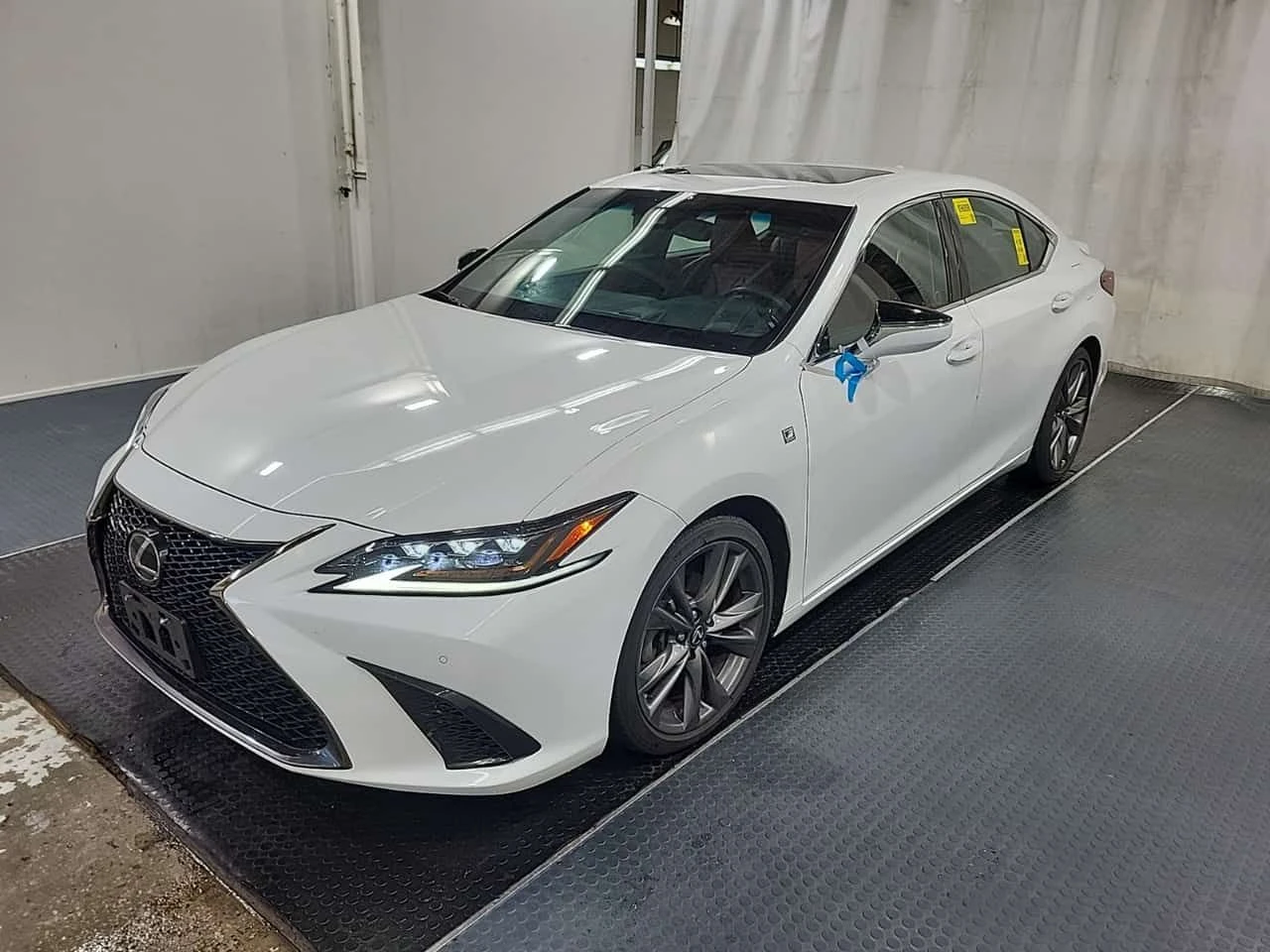 Lexus ES 350 * F-Sport пакет * CARFAX * | Auto.bg — изображение 1 Lexus ES 350 * F-Sport пакет * CARFAX * | Auto.bg — изображение 1