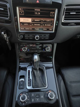 VW Touareg 3.0TDI/ 4x4/ full service | Auto.bg — изображение 12 VW Touareg 3.0TDI/ 4x4/ full service | Auto.bg — изображение 12