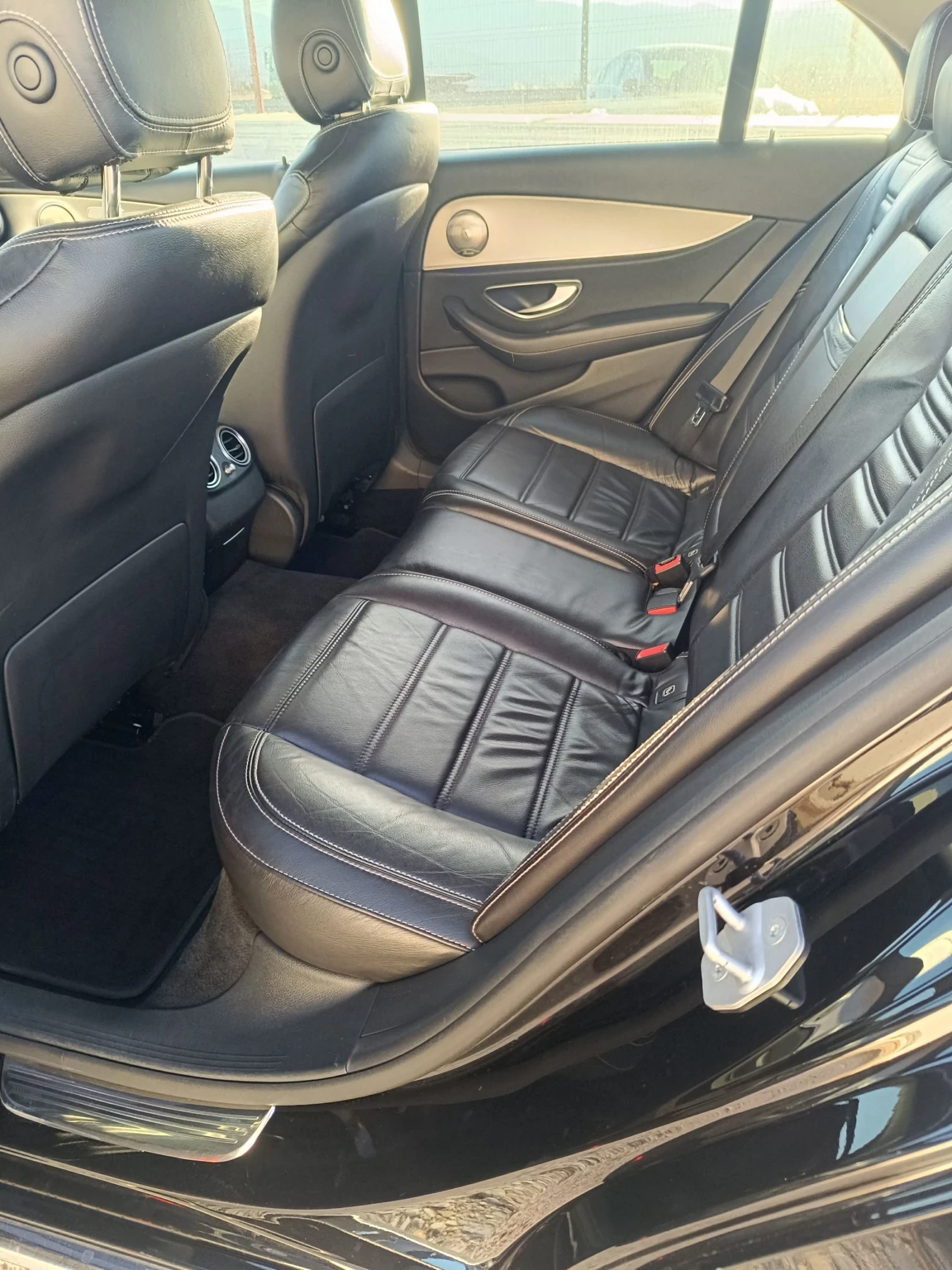 Mercedes-Benz E 220 AVANTGARDE DIGITAL 9G TRONIC  - изображение 8 | Auto.bg Mercedes-Benz E 220 AVANTGARDE DIGITAL 9G TRONIC  - изображение 8