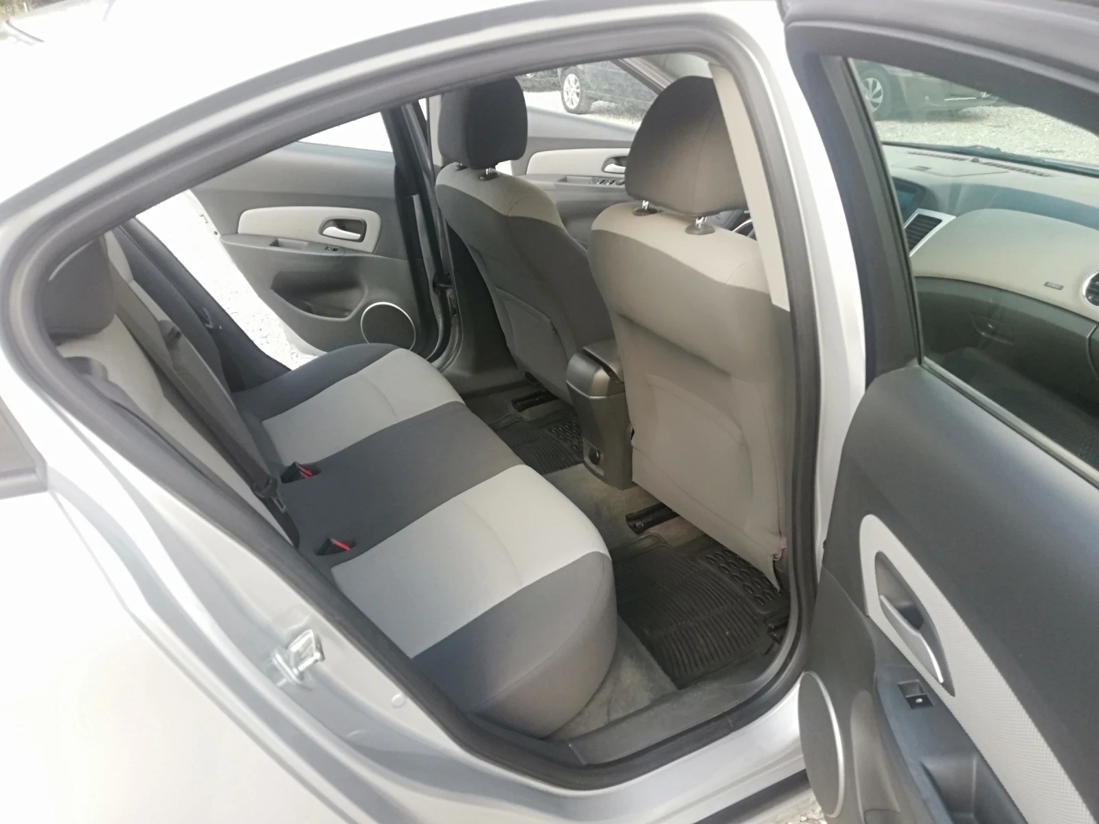 Chevrolet Cruze 2.0DI KLI NAVI | Auto.bg — изображение 1 Chevrolet Cruze 2.0DI KLI NAVI | Auto.bg — изображение 1