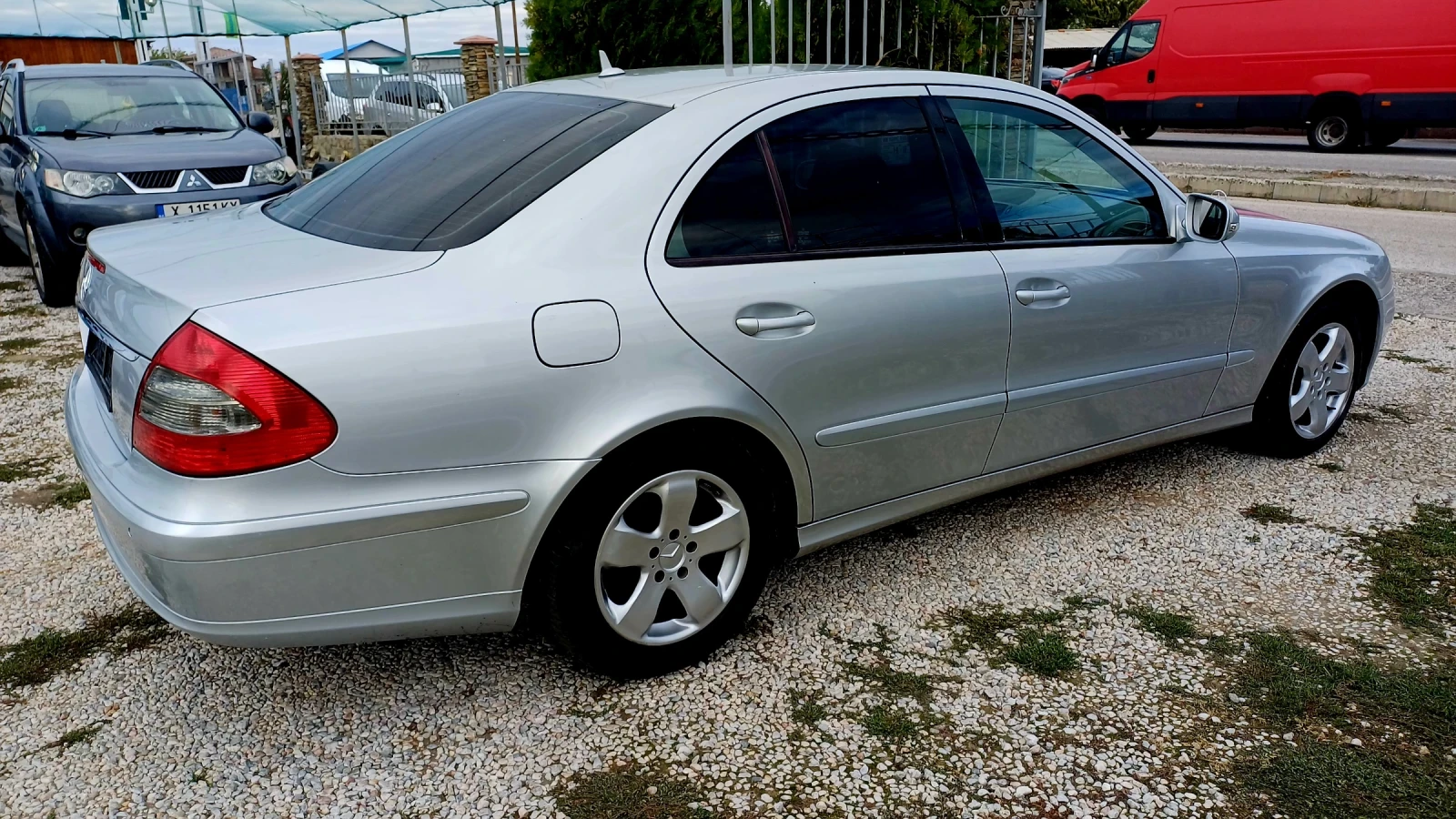 Mercedes-Benz E 220 2.2 cdi face 170 kc - изображение 10 | Auto.bg Mercedes-Benz E 220 2.2 cdi face 170 kc - изображение 10