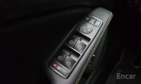 Mercedes-Benz GLA 45 AMG 50th Anniversary | Auto.bg — изображение 13 Mercedes-Benz GLA 45 AMG 50th Anniversary | Auto.bg — изображение 13