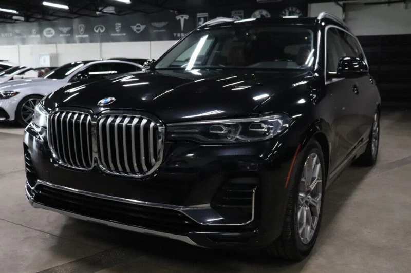 BMW X7 xDrive40i - 28600 € / 55936.74 лв. - 99475983 1 | Car24.bg BMW X7 xDrive40i - 28600 € / 55936.74 лв. - 99475983 1