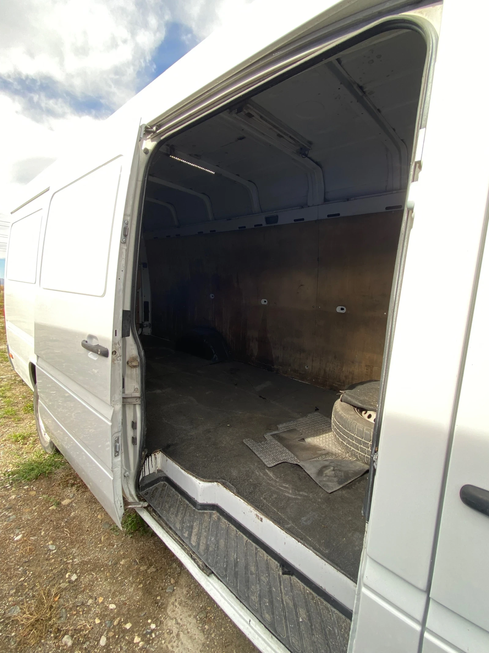 Mercedes-Benz Sprinter 313 2.2 - изображение 4 | Auto.bg Mercedes-Benz Sprinter 313 2.2 - изображение 4