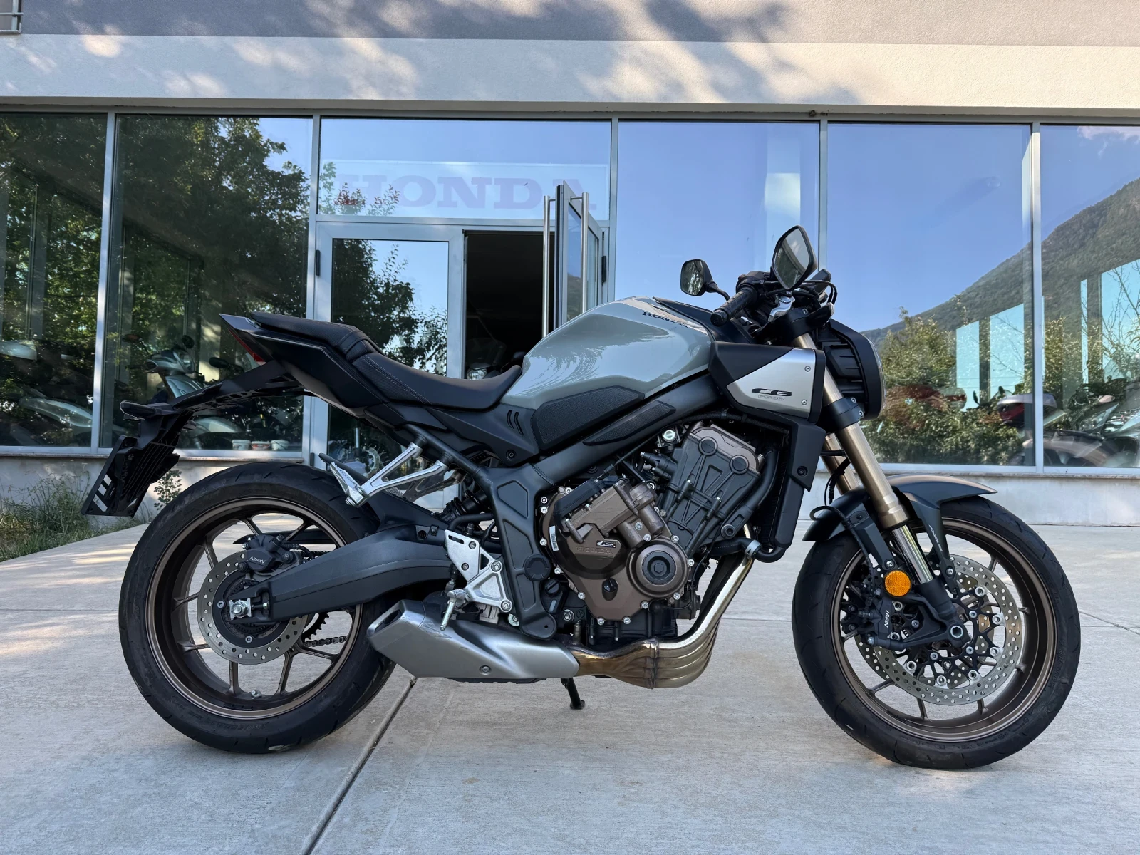 Honda Cb 2024 650 | Auto.bg — изображение 1 Honda Cb 2024 650 | Auto.bg — изображение 1