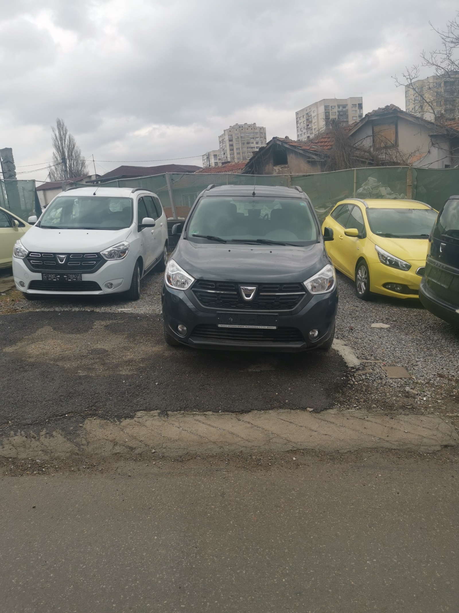 Dacia Lodgy 1.6  7 места - [1] 