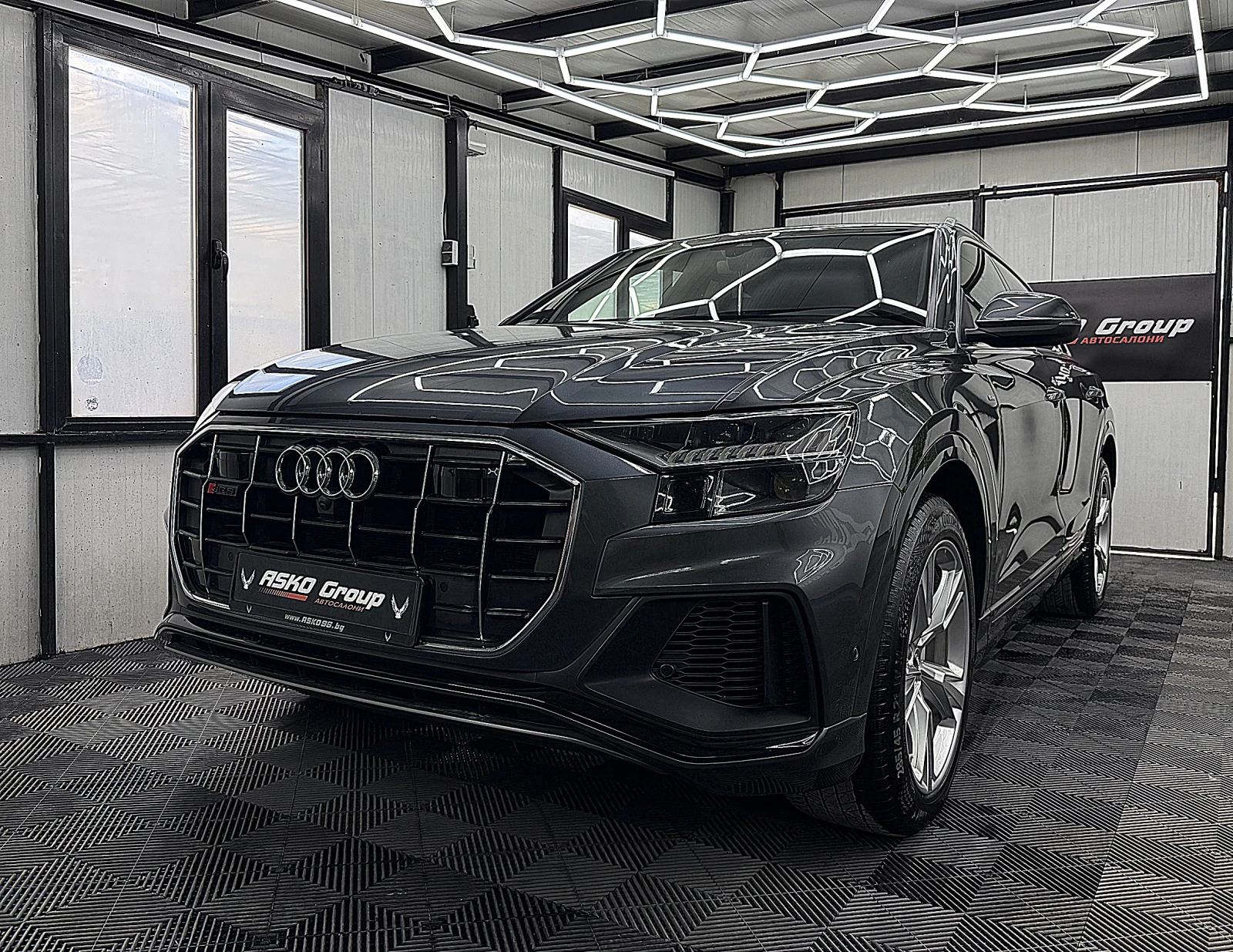 Audi Q8 3xS-line/PANORAMA/3D-KAMERA/KeylessGo/ЛИЗИНГ | Auto.bg — изображение 1 Audi Q8 3xS-line/PANORAMA/3D-KAMERA/KeylessGo/ЛИЗИНГ | Auto.bg — изображение 1
