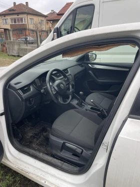 Skoda Octavia - 4799 € / 9386.03 лв. - 81733395 7 | Car24.bg Skoda Octavia - 4799 € / 9386.03 лв. - 81733395 7