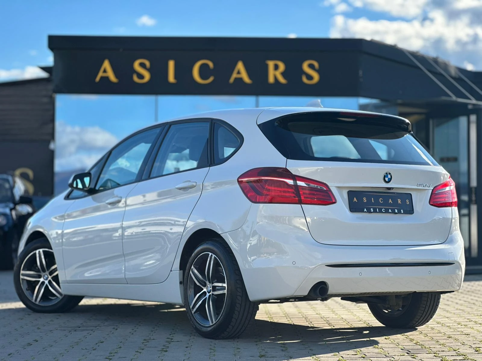 BMW 218 / ACTIVE TOURER / 2.0D / 150 HP / TOP / - изображение 3 | Auto.bg BMW 218 / ACTIVE TOURER / 2.0D / 150 HP / TOP / - изображение 3