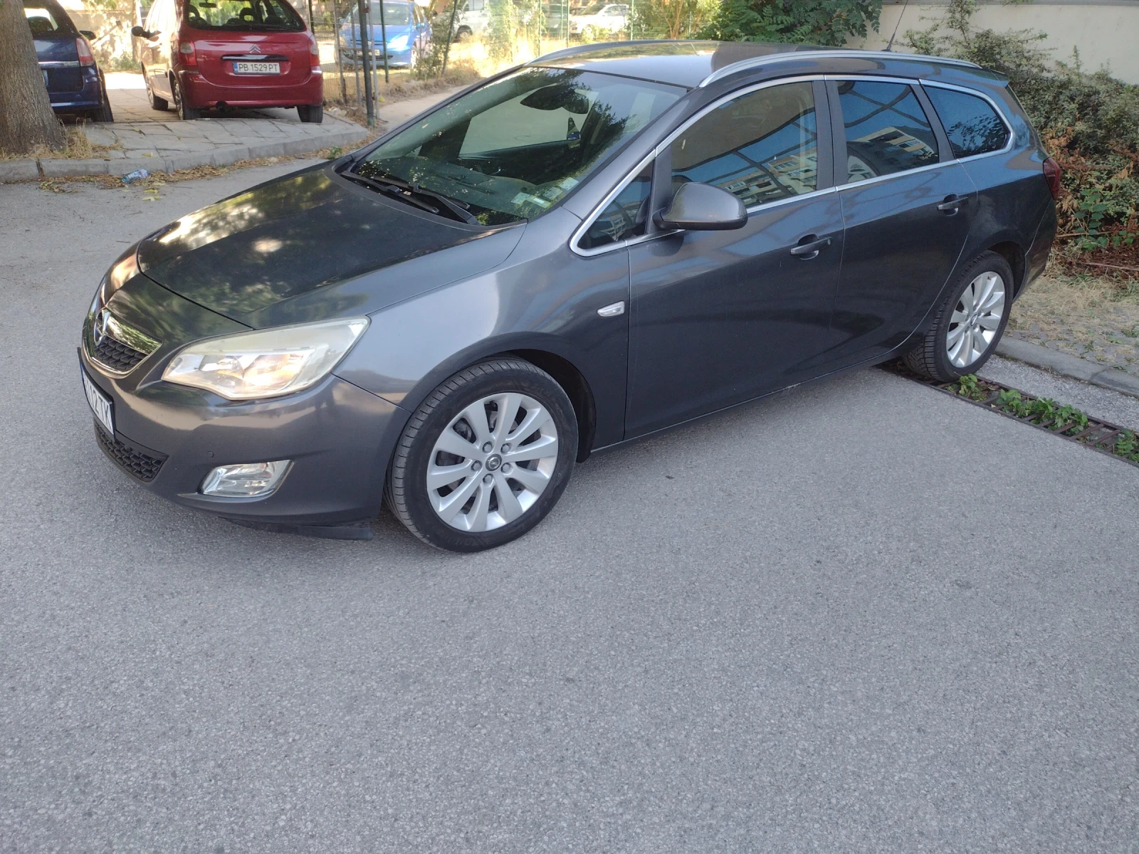 Opel Astra Sport tourer - изображение 7 | Auto.bg Opel Astra Sport tourer - изображение 7