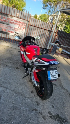 Honda Cbr 929 RR | Auto.bg — изображение 3 Honda Cbr 929 RR | Auto.bg — изображение 3