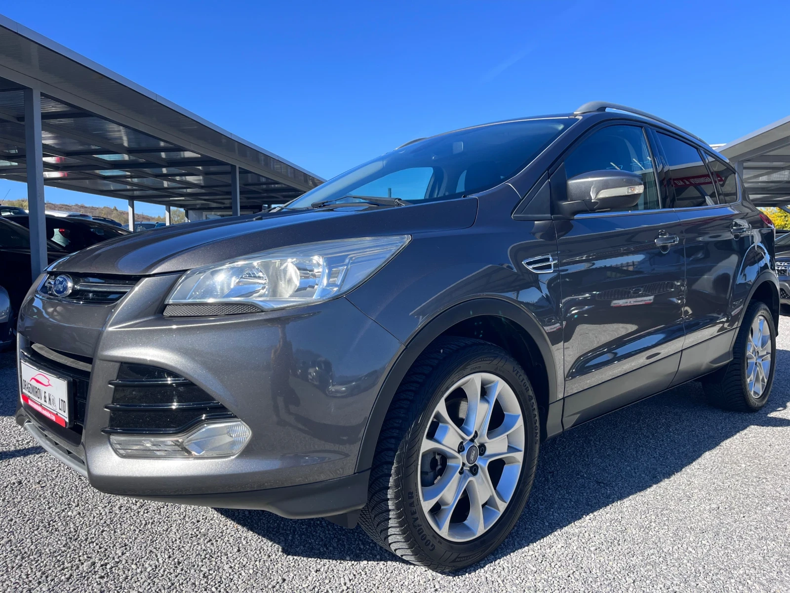 Ford Kuga 4x4 / Titanium / 165.000km - изображение 4 | Auto.bg Ford Kuga 4x4 / Titanium / 165.000km - изображение 4
