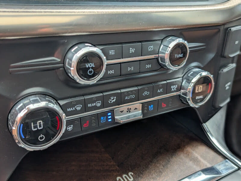 Ford F150 King Ranch BLINDSPOT* PANO* CAM* МАСАЖ* ОБДУХВАНЕ* - изображение 9 | Auto.bg Ford F150 King Ranch BLINDSPOT* PANO* CAM* МАСАЖ* ОБДУХВАНЕ* - изображение 9