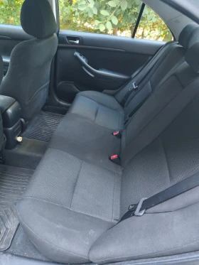 Toyota Avensis - 2750 € - 51912303 8 | Car24.bg Toyota Avensis - 2750 € - 51912303 8