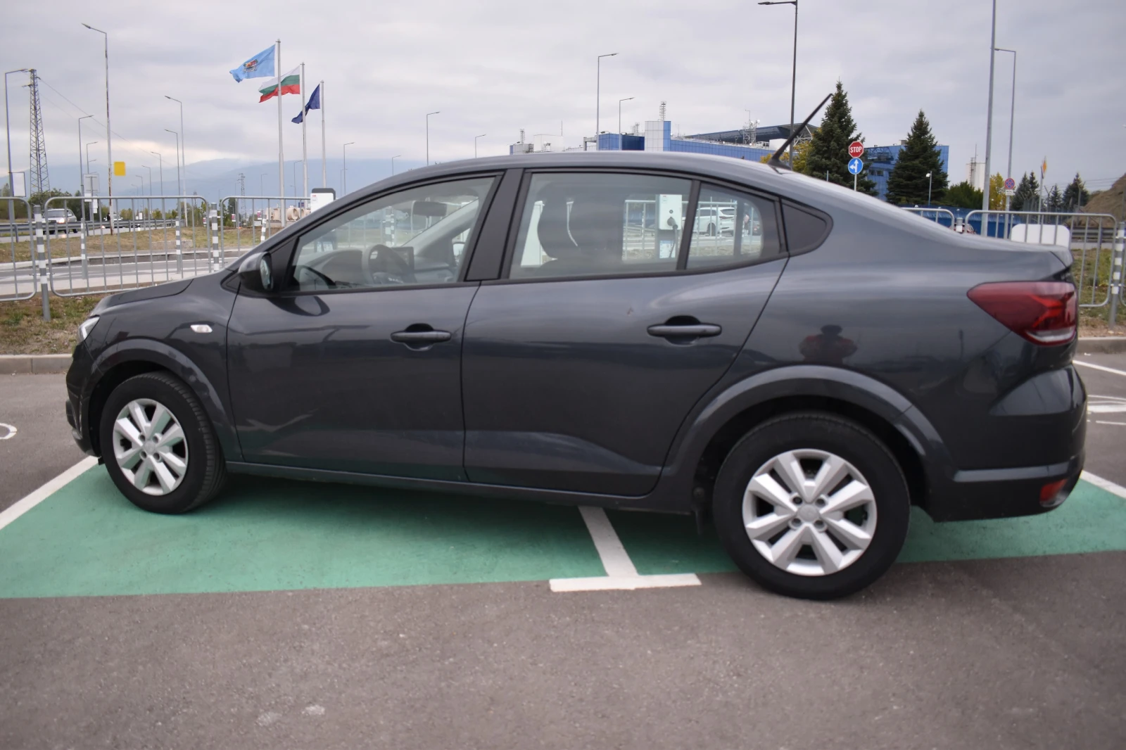 Dacia Logan 1.0i - ГАРАНЦИОНЕН - изображение 5 | Auto.bg Dacia Logan 1.0i - ГАРАНЦИОНЕН - изображение 5