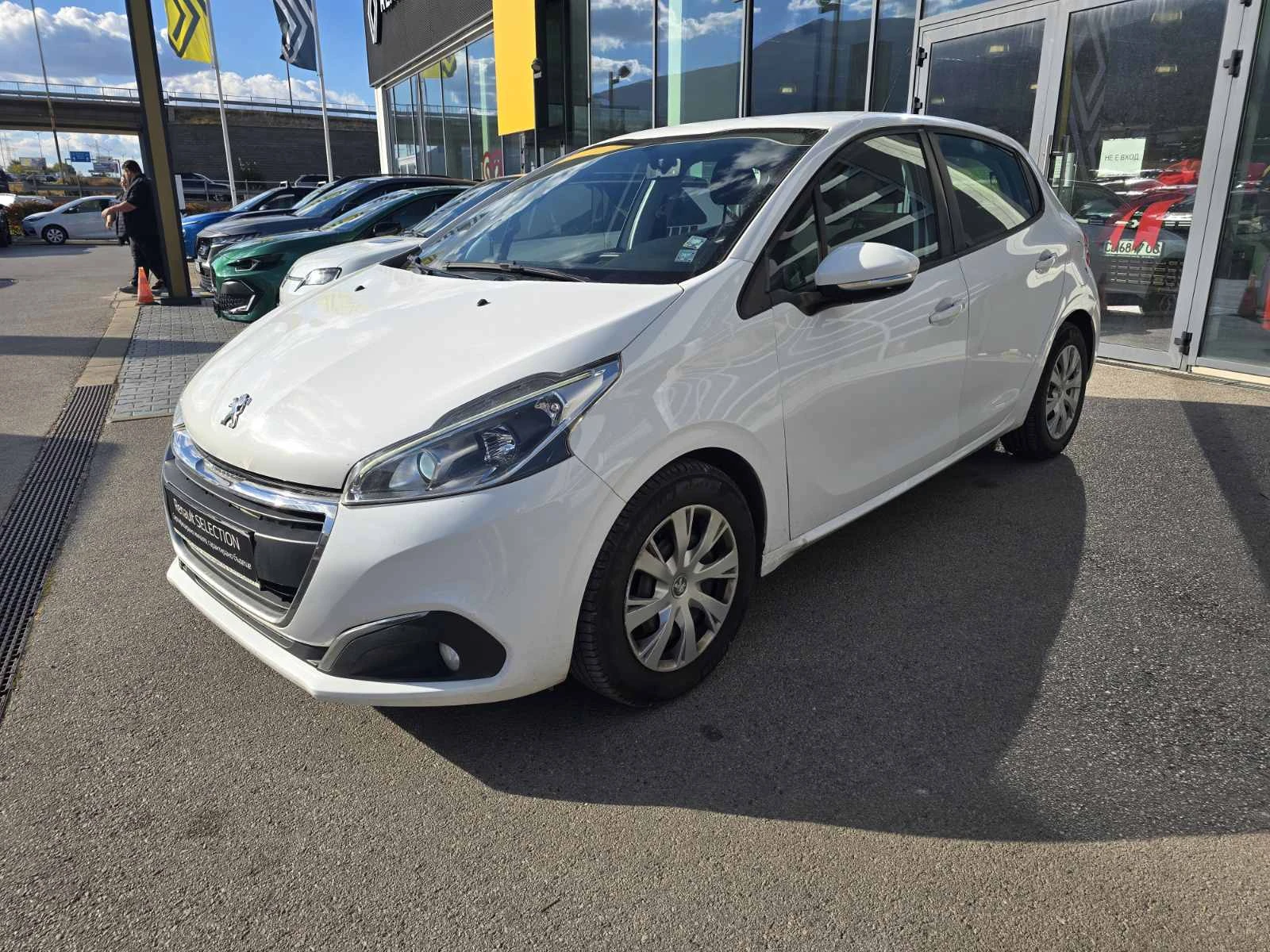 Peugeot 208 1.6 dCi 75 (N1 хомологация) | Auto.bg — изображение 1 Peugeot 208 1.6 dCi 75 (N1 хомологация) | Auto.bg — изображение 1