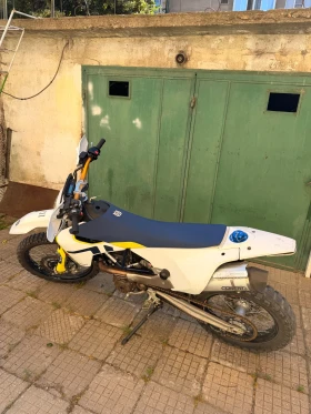 Husqvarna Svartpilen 701 701 ENDURO | Auto.bg — изображение 2 Husqvarna Svartpilen 701 701 ENDURO | Auto.bg — изображение 2