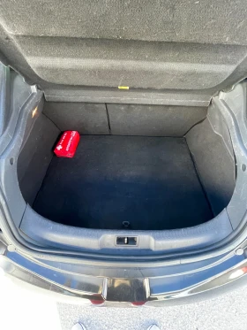 Renault Megane 1.9dci - 7000 лв. / 3579.04 € - 43604499 16 | Car24.bg Renault Megane 1.9dci - 7000 лв. / 3579.04 € - 43604499 16