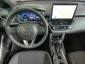 Toyota Corolla Cross 2.0HEV/152HP/TEAM-D/CAM/NAVI/KLESS/108a | Auto.bg — изображение 9 Toyota Corolla Cross 2.0HEV/152HP/TEAM-D/CAM/NAVI/KLESS/108a | Auto.bg — изображение 9