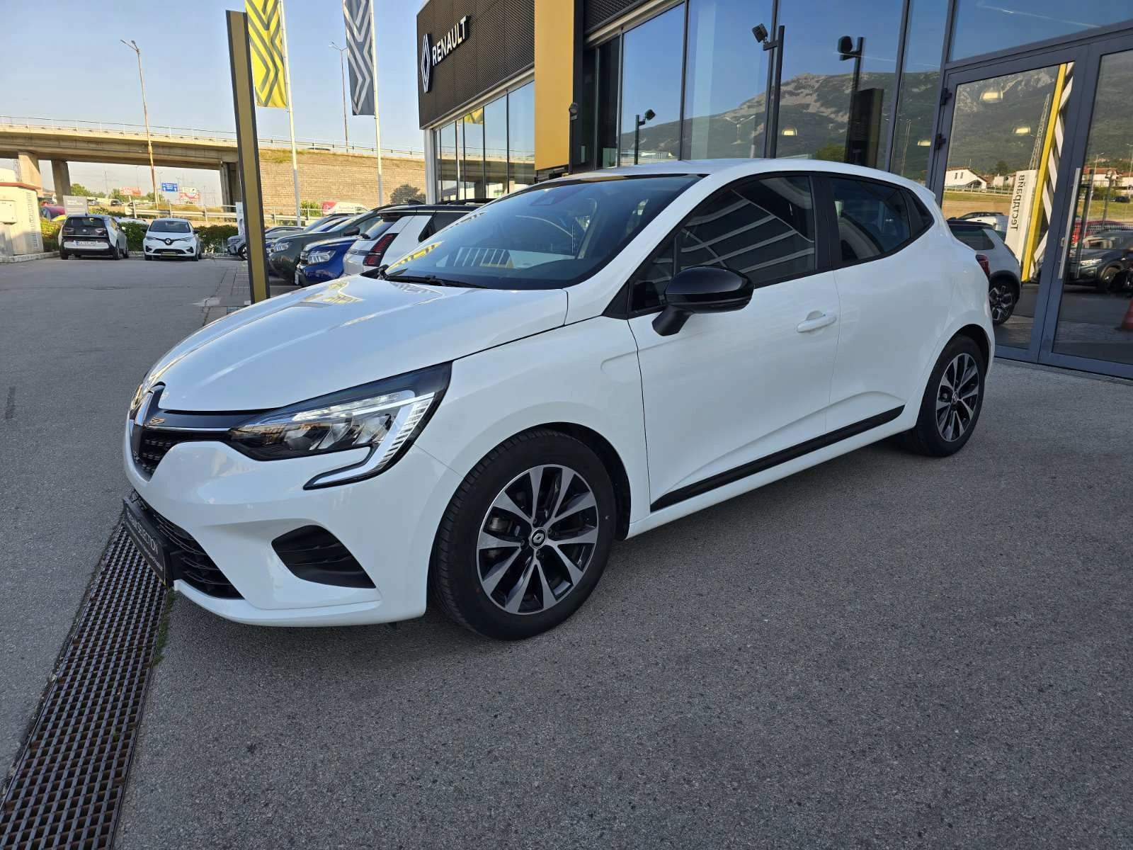 Renault Clio 1.0 TCe 90 Stop&Start LPG | Auto.bg — изображение 1 Renault Clio 1.0 TCe 90 Stop&Start LPG | Auto.bg — изображение 1