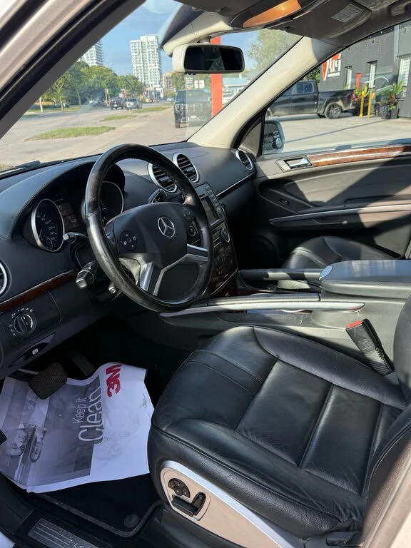 Mercedes-Benz ML 550 * АВТО КРЕДИТ* ЦЕНА ДО БГ * СЕРВИЗНА ИСТОРИЯ *  - изображение 8 | Auto.bg Mercedes-Benz ML 550 * АВТО КРЕДИТ* ЦЕНА ДО БГ * СЕРВИЗНА ИСТОРИЯ *  - изображение 8