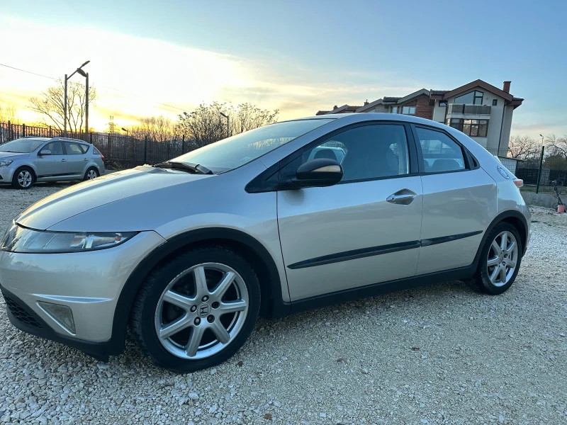 Honda Civic 1.8VTEC//NAVI//EXECUTIVE - 8300 лв. / 4243.72 € - 44937535 1 | Car24.bg Honda Civic 1.8VTEC//NAVI//EXECUTIVE - 8300 лв. / 4243.72 € - 44937535 1