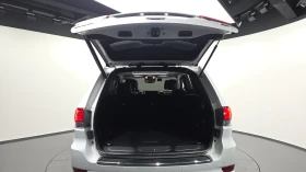 Jeep Grand cherokee SUMMIT FULL| ВЪЗДУШНО ОКАЧВАНЕ| ПАНО| ОБДУХ| ПОДГР | Auto.bg — изображение 5 Jeep Grand cherokee SUMMIT FULL| ВЪЗДУШНО ОКАЧВАНЕ| ПАНО| ОБДУХ| ПОДГР | Auto.bg — изображение 5