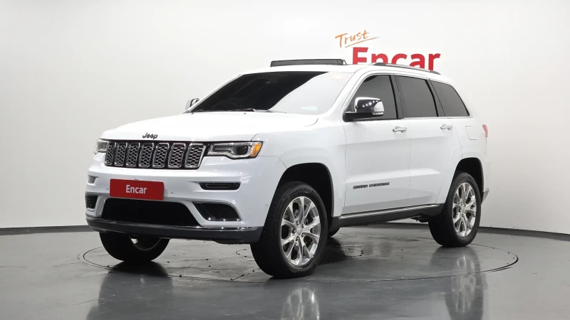 Jeep Grand cherokee SUMMIT FULL| ВЪЗДУШНО ОКАЧВАНЕ| ПАНО| ОБДУХ| ПОДГР - 17500 € / 34227.03 лв. - 70862378 1 | Car24.bg Jeep Grand cherokee SUMMIT FULL| ВЪЗДУШНО ОКАЧВАНЕ| ПАНО| ОБДУХ| ПОДГР - 17500 € / 34227.03 лв. - 70862378 1