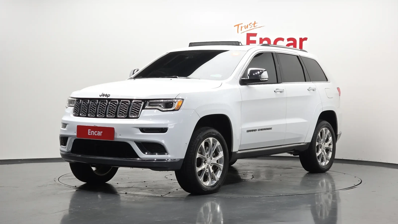 Jeep Grand cherokee SUMMIT FULL| ВЪЗДУШНО ОКАЧВАНЕ| ПАНО| ОБДУХ| ПОДГР | Auto.bg — изображение 1 Jeep Grand cherokee SUMMIT FULL| ВЪЗДУШНО ОКАЧВАНЕ| ПАНО| ОБДУХ| ПОДГР | Auto.bg — изображение 1