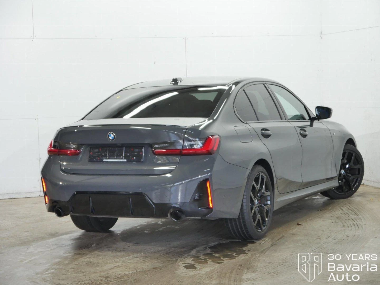 BMW 318 i M Sport Paket Steptronic - изображение 3 | Auto.bg BMW 318 i M Sport Paket Steptronic - изображение 3