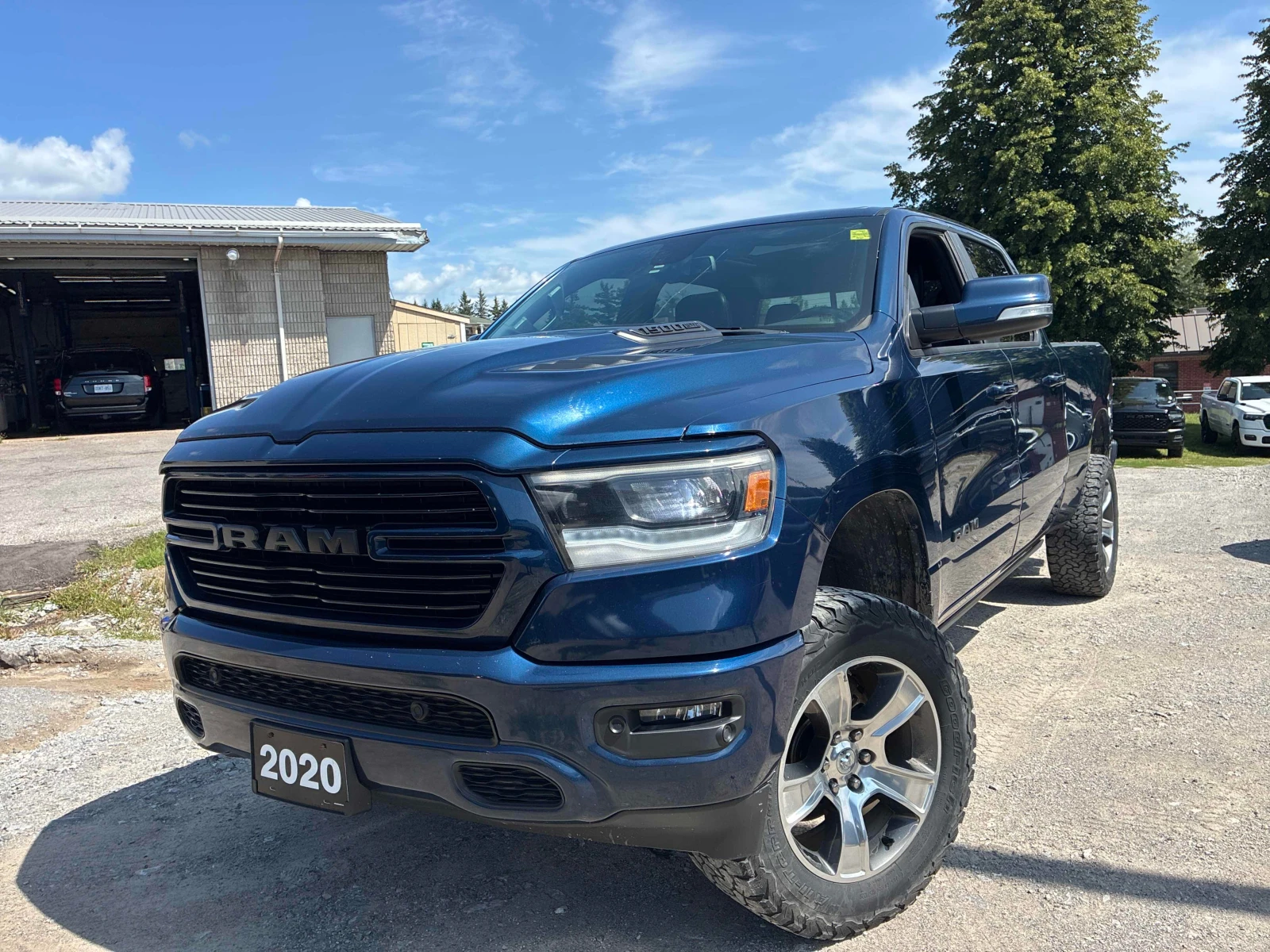 Dodge RAM 1500 * Sport * CARFAX * ЦЕНА ДО БГ | Auto.bg — изображение 1 Dodge RAM 1500 * Sport * CARFAX * ЦЕНА ДО БГ | Auto.bg — изображение 1