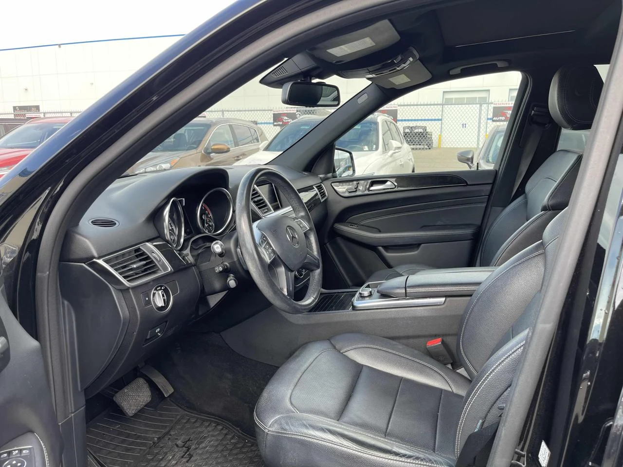 Mercedes-Benz ML 350 Bluetech* 360* двойна панорама* подгрев - изображение 8 | Auto.bg Mercedes-Benz ML 350 Bluetech* 360* двойна панорама* подгрев - изображение 8