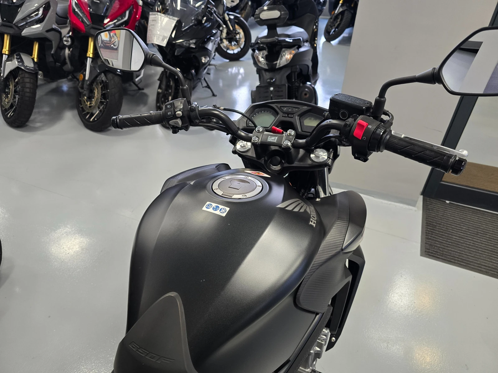 Honda Cb 650F, ABS, 2015г. - изображение 10 | Auto.bg Honda Cb 650F, ABS, 2015г. - изображение 10