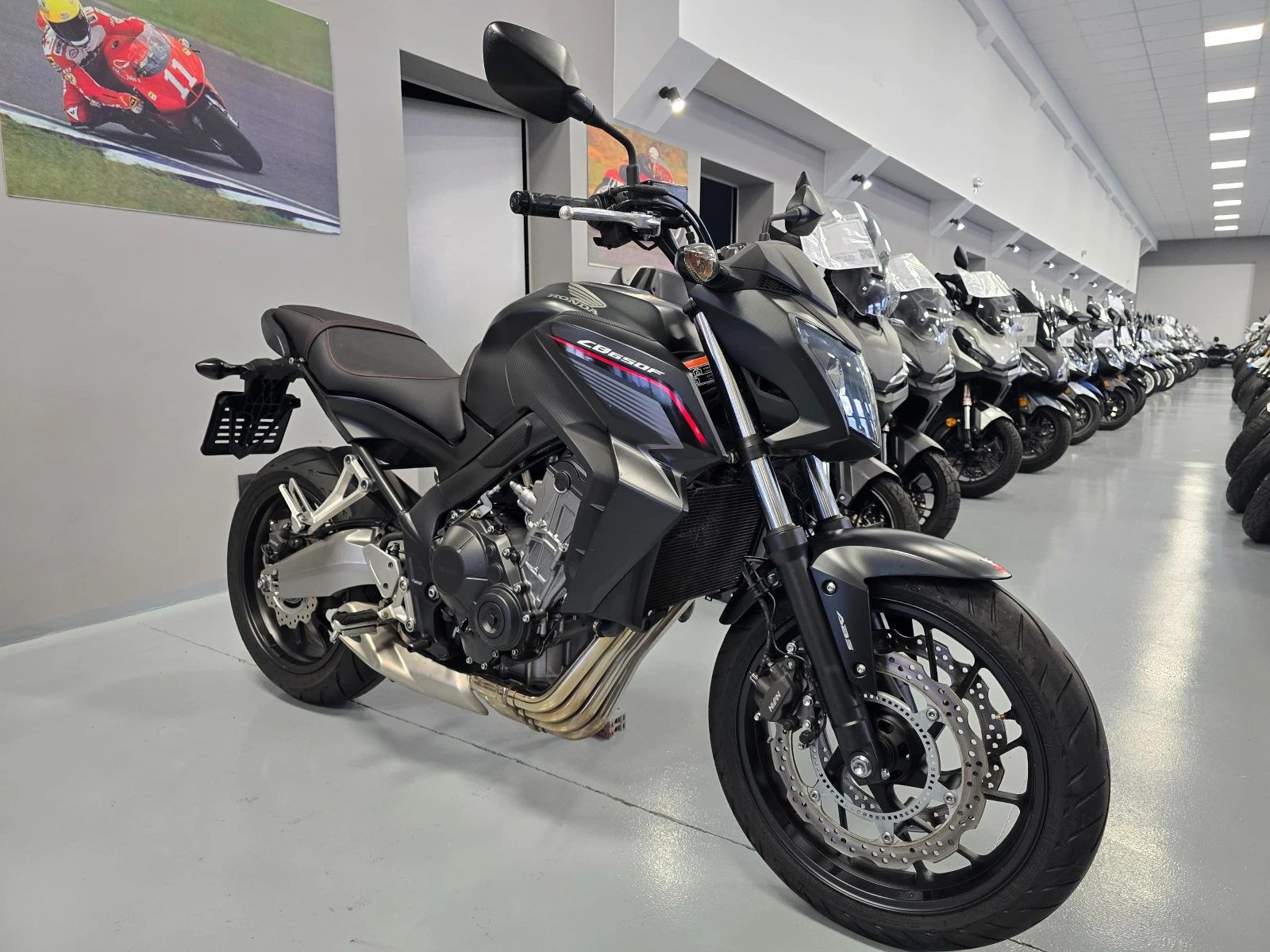 Honda Cb 650F, ABS, 2015г. - изображение 2 | Auto.bg Honda Cb 650F, ABS, 2015г. - изображение 2