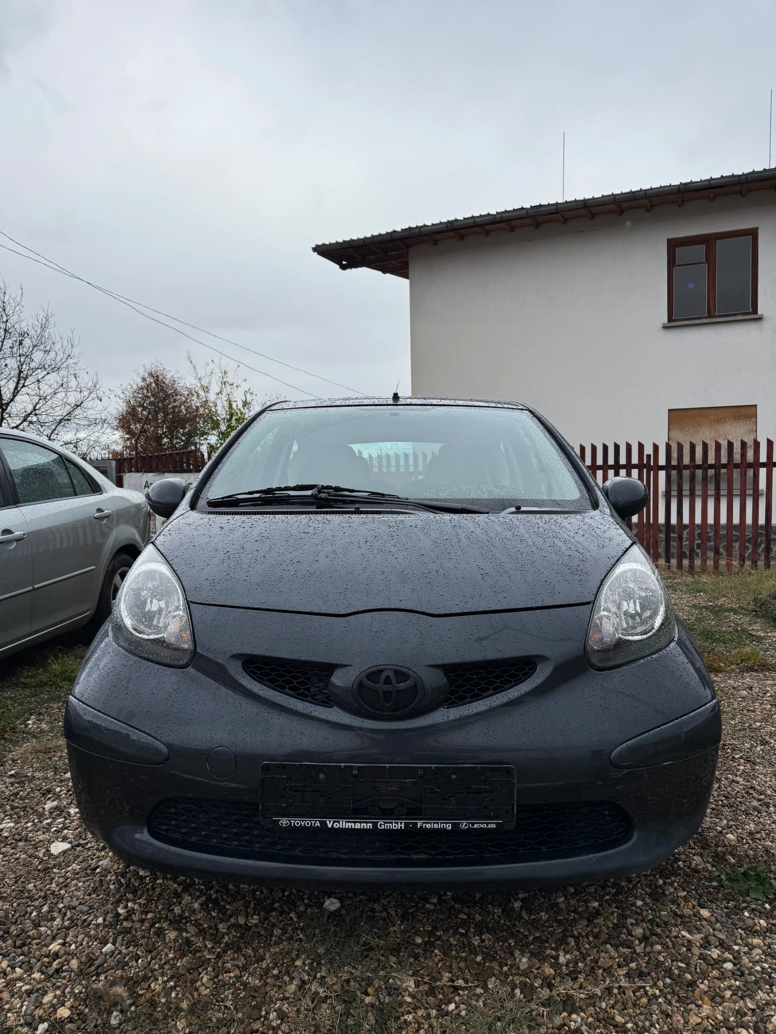 Toyota Aygo 1.0 VVTI-климатик - изображение 3 | Auto.bg Toyota Aygo 1.0 VVTI-климатик - изображение 3