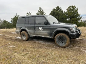 Mitsubishi Pajero 2.5 - 2500 € / 4889.57 лв. - 50025565 3 | Car24.bg Mitsubishi Pajero 2.5 - 2500 € / 4889.57 лв. - 50025565 3