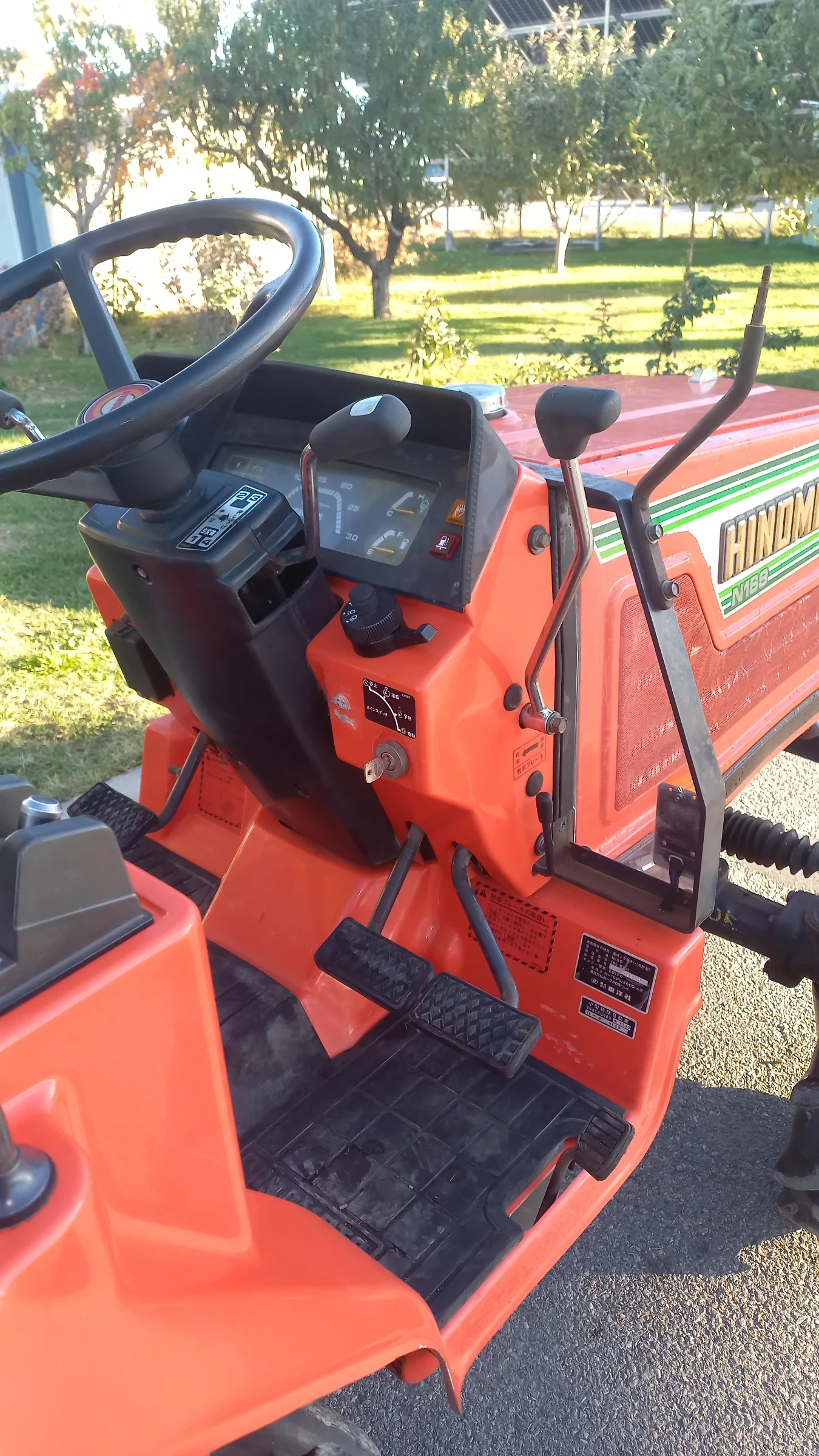 Трактор Hinomoto N189 - изображение 3 | Auto.bg Трактор Hinomoto N189 - изображение 3