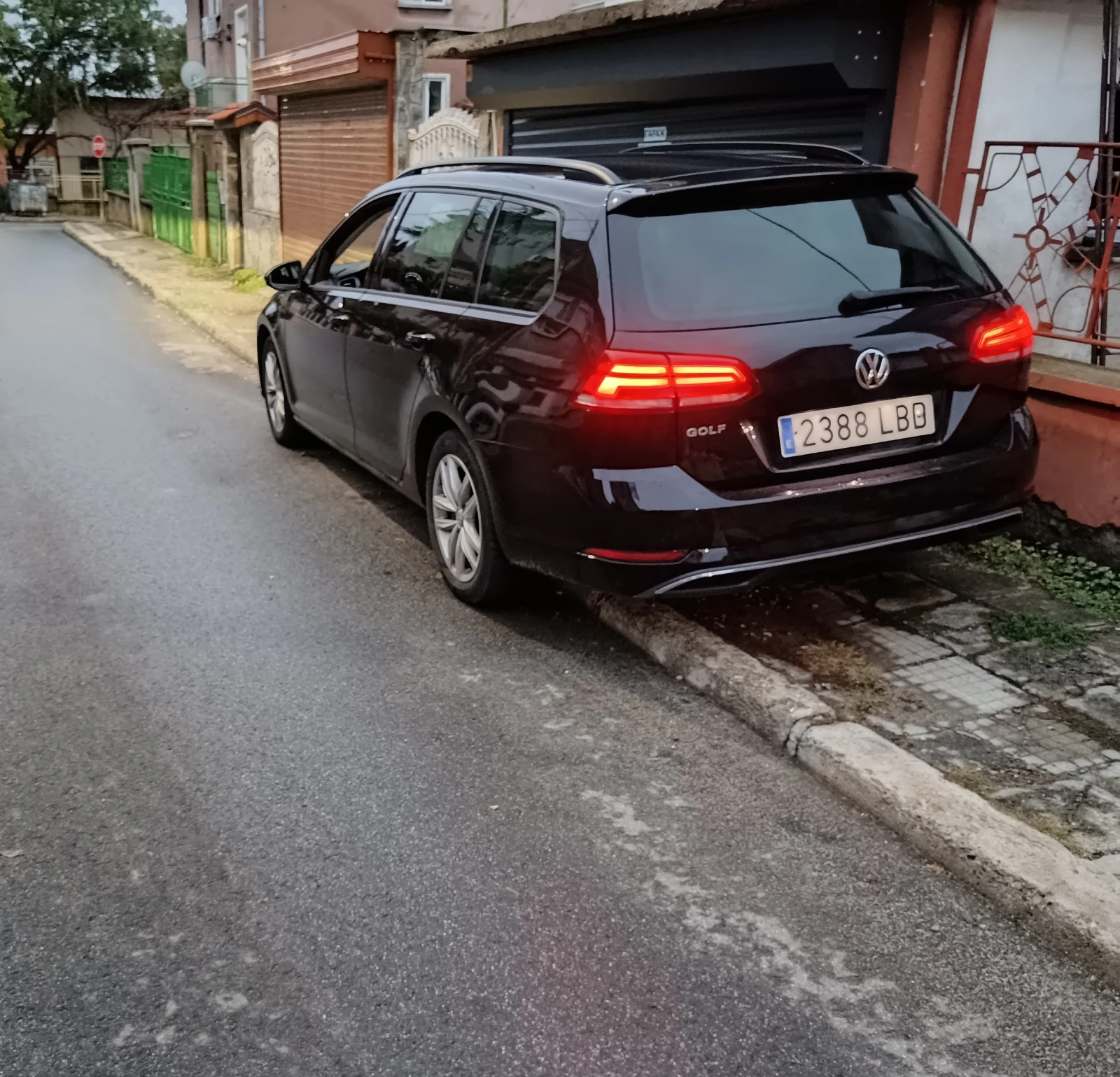 VW Golf MK 7.5 Facelift/2.0 TDI 150 к.с/DSG/Full LED/AAC - изображение 4 | Auto.bg VW Golf MK 7.5 Facelift/2.0 TDI 150 к.с/DSG/Full LED/AAC - изображение 4